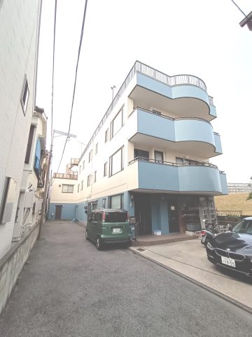 前回の追加情報です。　　　　　　　　　　　都営新宿線『一之江駅』徒歩8分　　　　　　　1階貸事務所・倉庫　35.22坪　　　　　　　　　　　＋駐車スペース3台可能！